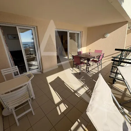 1 Avec Terrasse Vue Dans Avec Piscine