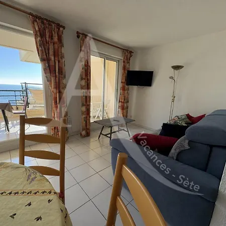 1 Avec Terrasse Vue Dans Avec Piscine *