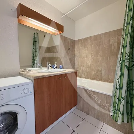 1 Avec Terrasse Vue Dans Avec Piscine * Sete