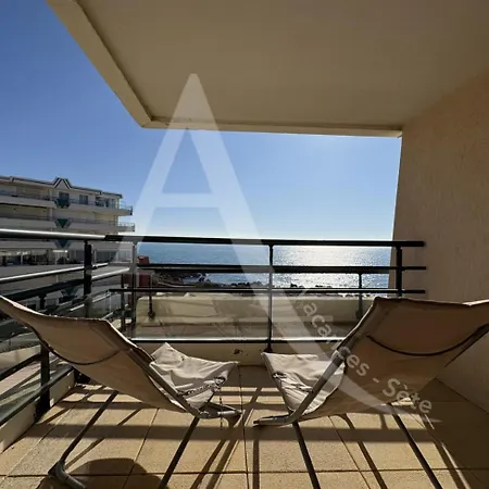 Apartment 1 Avec Terrasse Vue Dans Avec Piscine